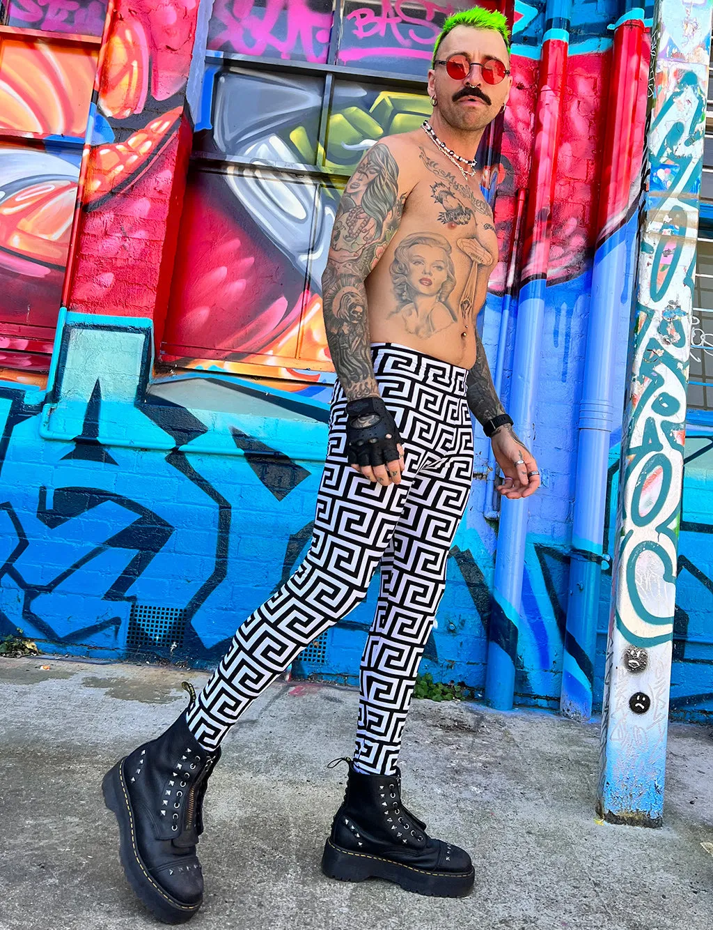 DOOF MEGGINGS - BLACK & WHITE MAZE